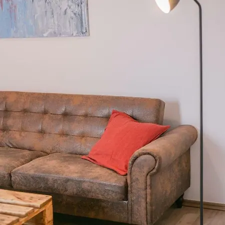 Schoendorf - Virtual Reception Hostel Bratislava
